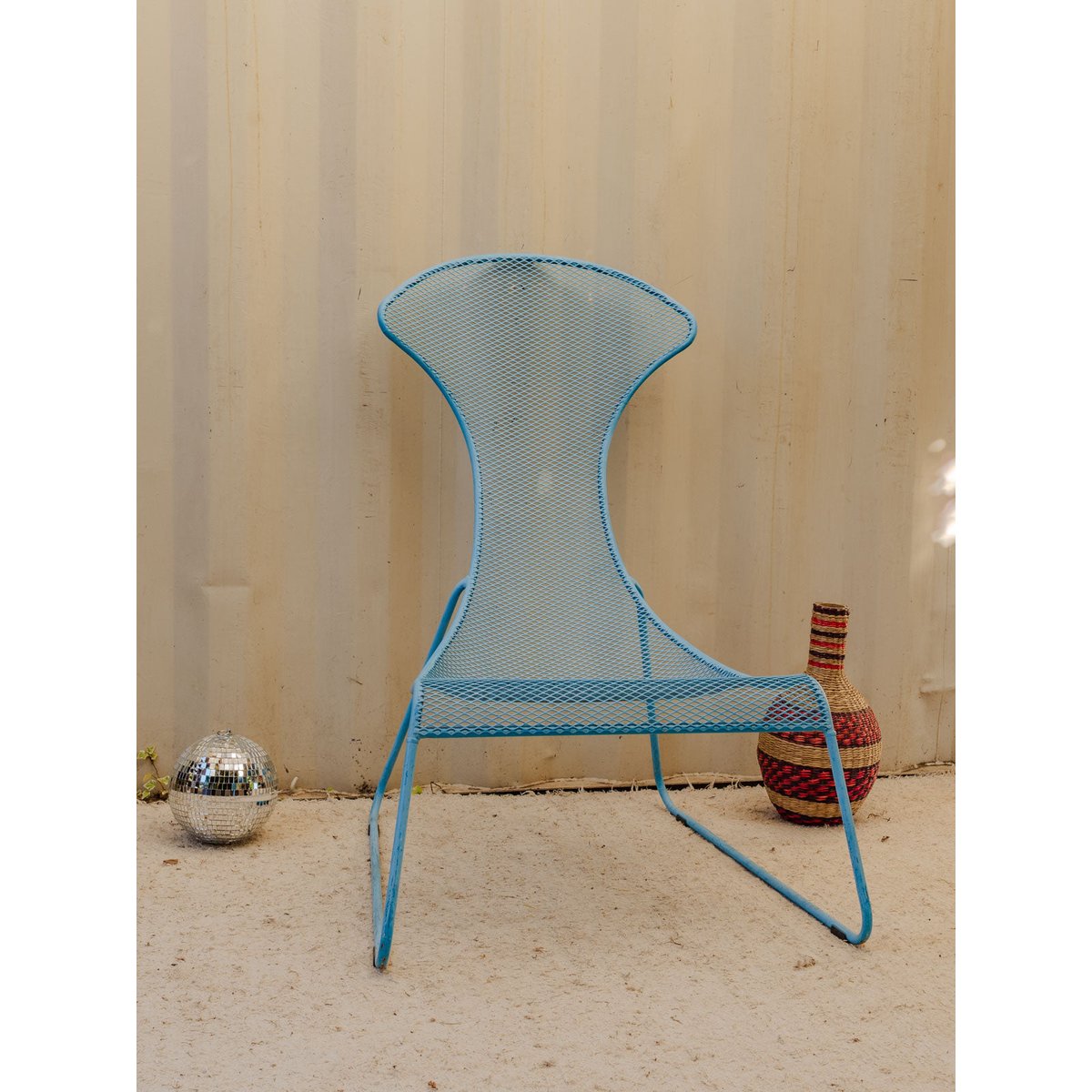 Grande chaise en métal bleu Alma N°1851 - Bon état bleu, DEBONGOUT