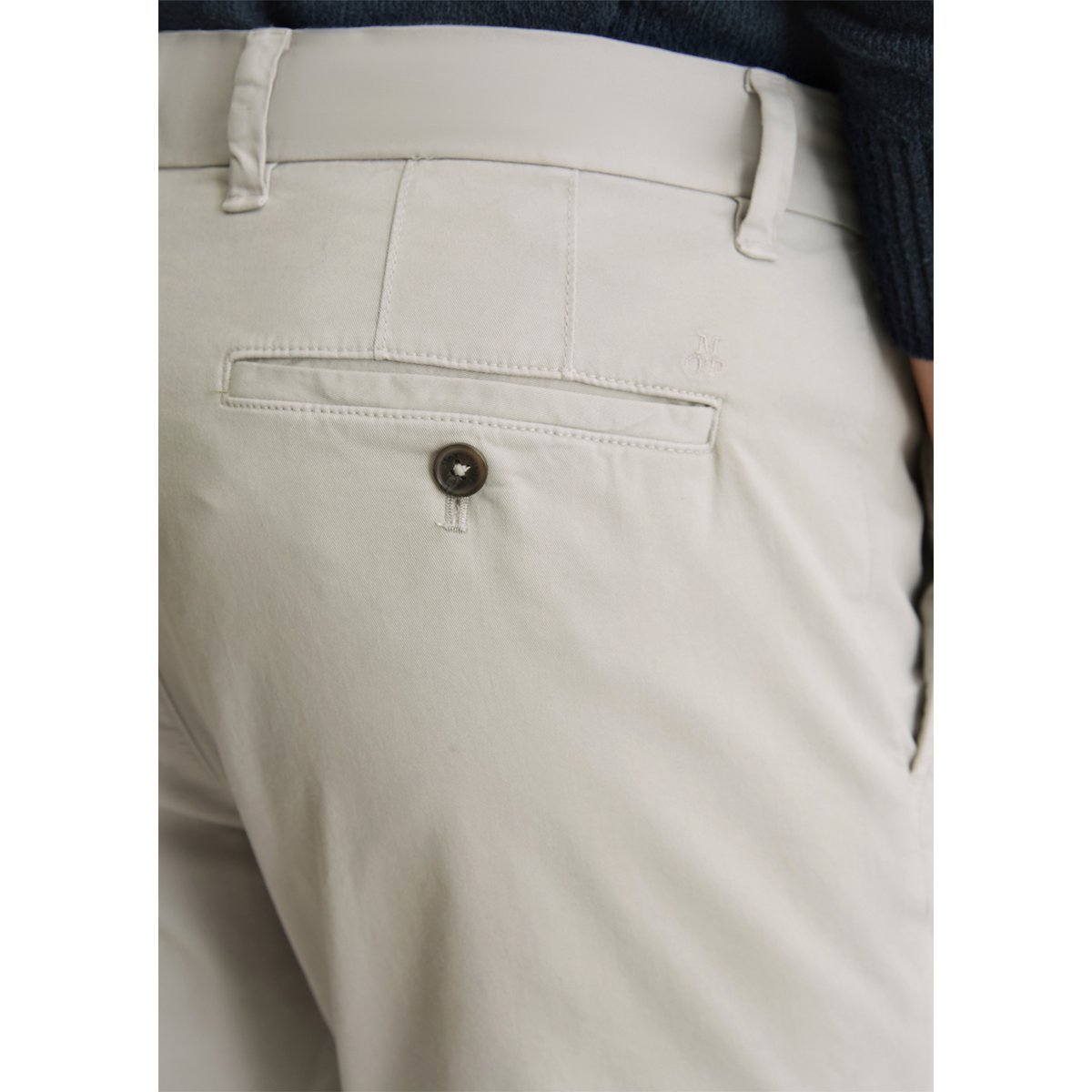 Chino modèle Osby conique en mélange de coton bio de haute qualité gris clair, MARC O'POLO