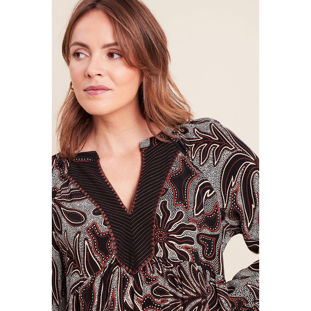 Robe fluide col v manches longues noir, BREAL