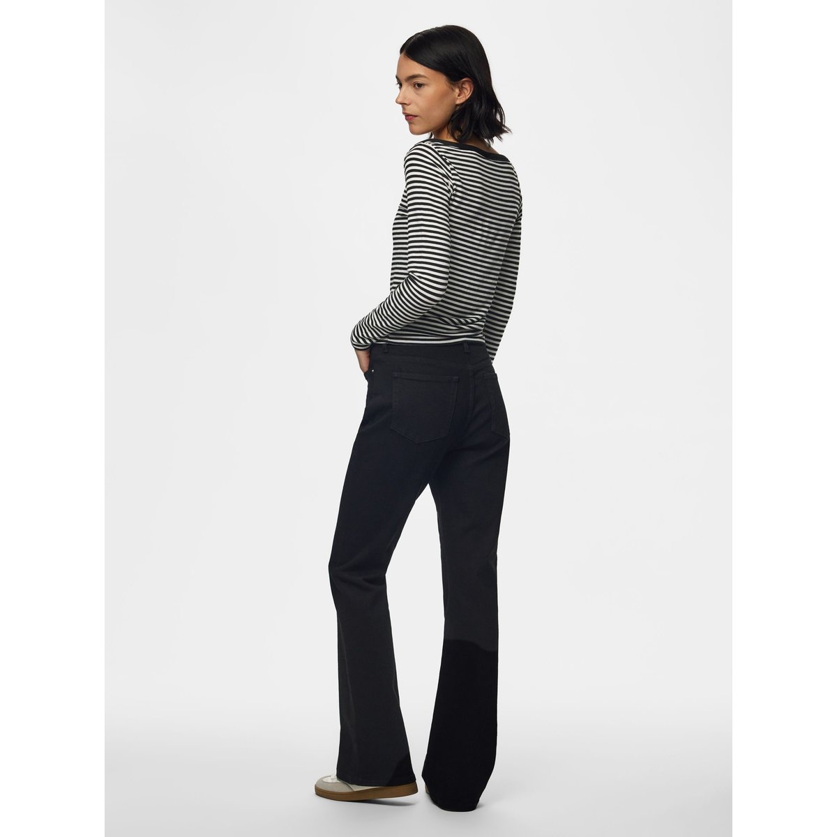 Jean Évasé noir - black denim1, PIECES