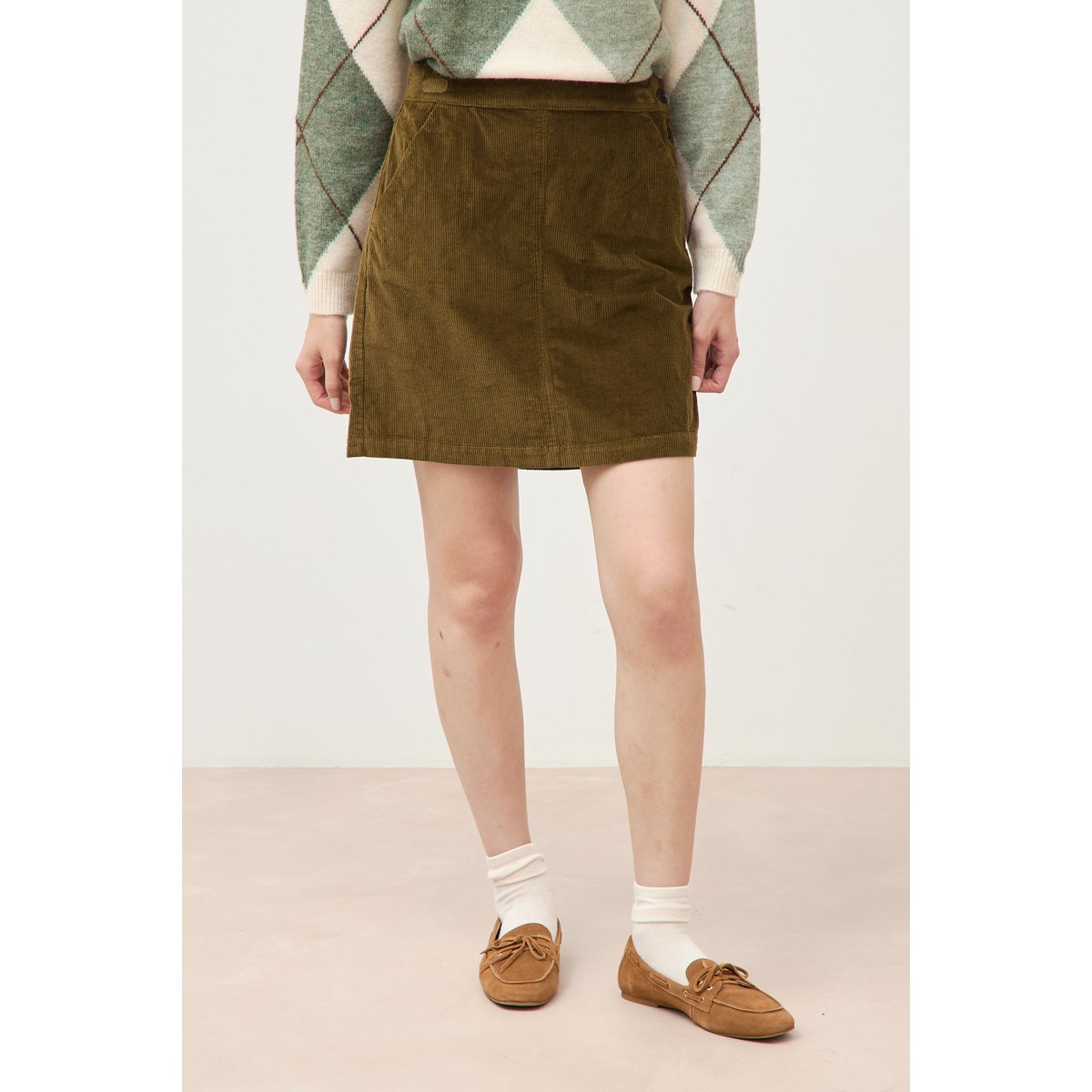 Jupe droite courte en velours vert olive, BONOBO