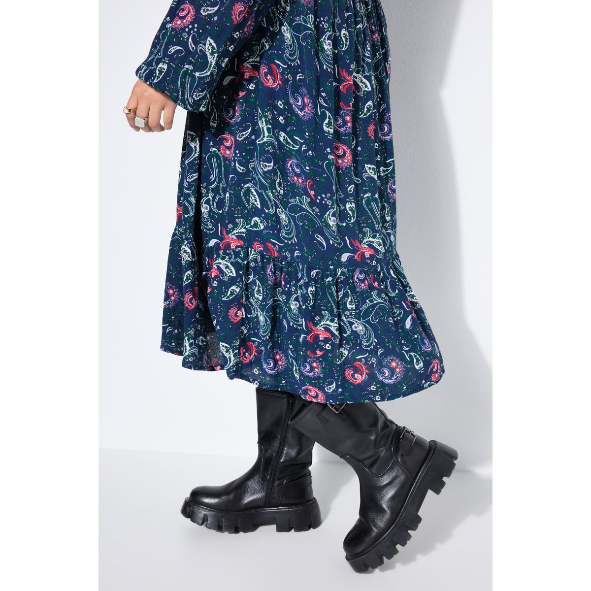 Robe Maxi, imprimé all-over, col V marine, STUDIO UNTOLD