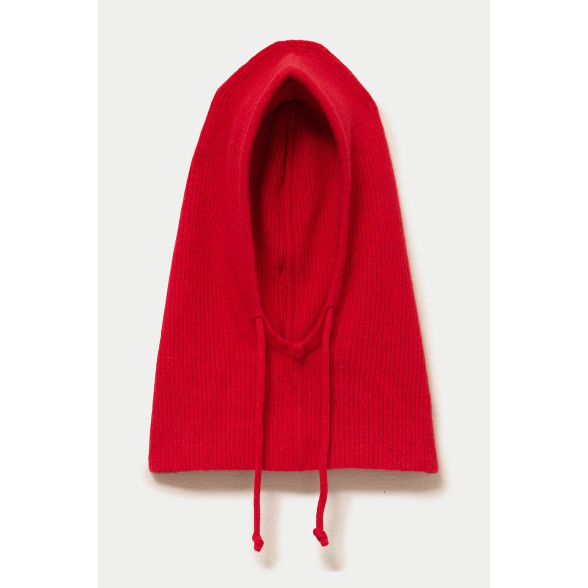Cagoule rouge, CACHE CACHE