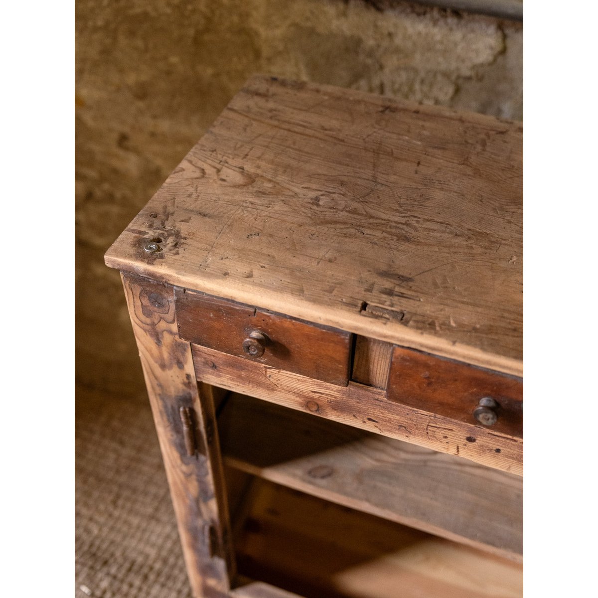 Petit buffet en bois Gilbert N°1861 - Bon état bois foncé, DEBONGOUT
