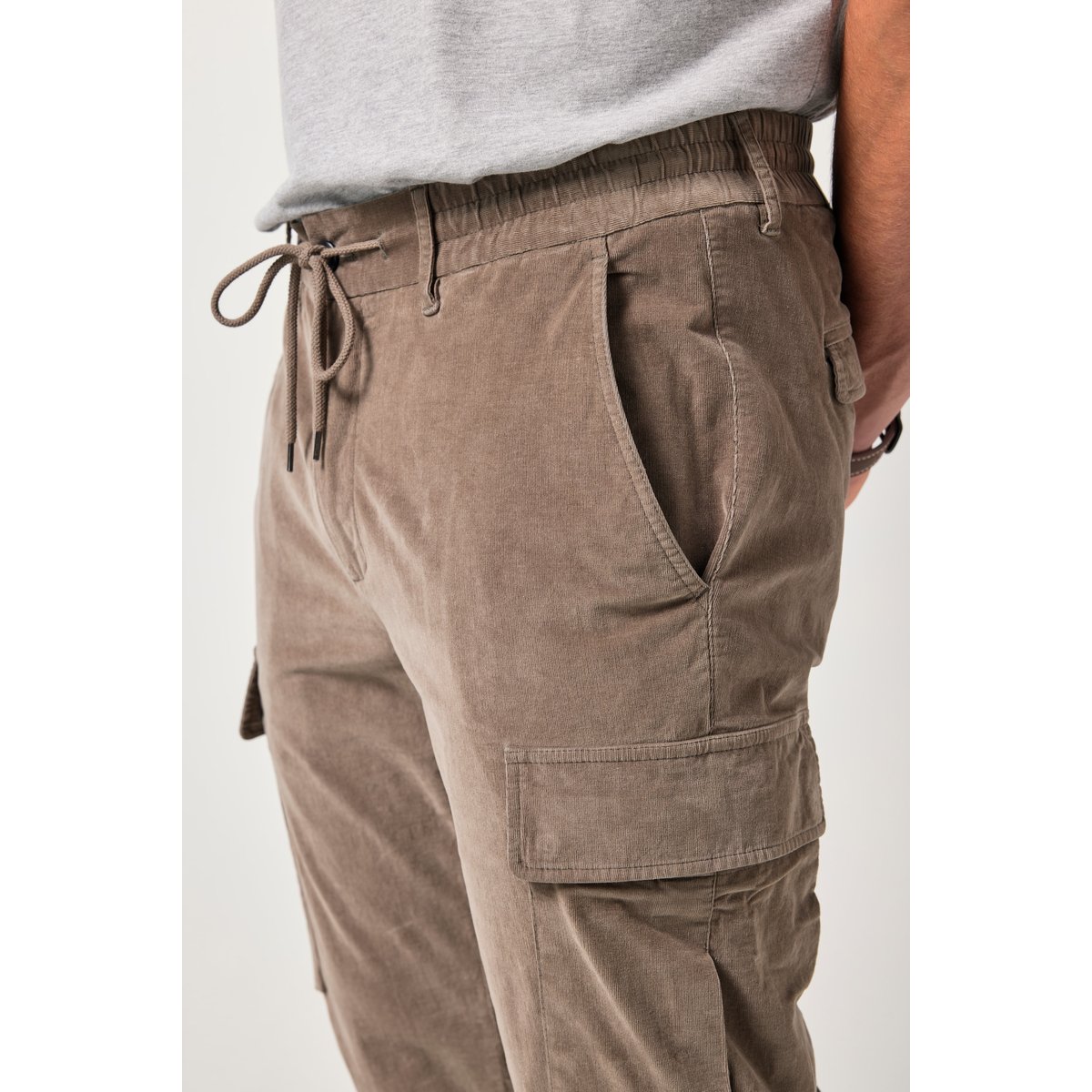 Pantalon cargo en velours côtelé beige, JP1880