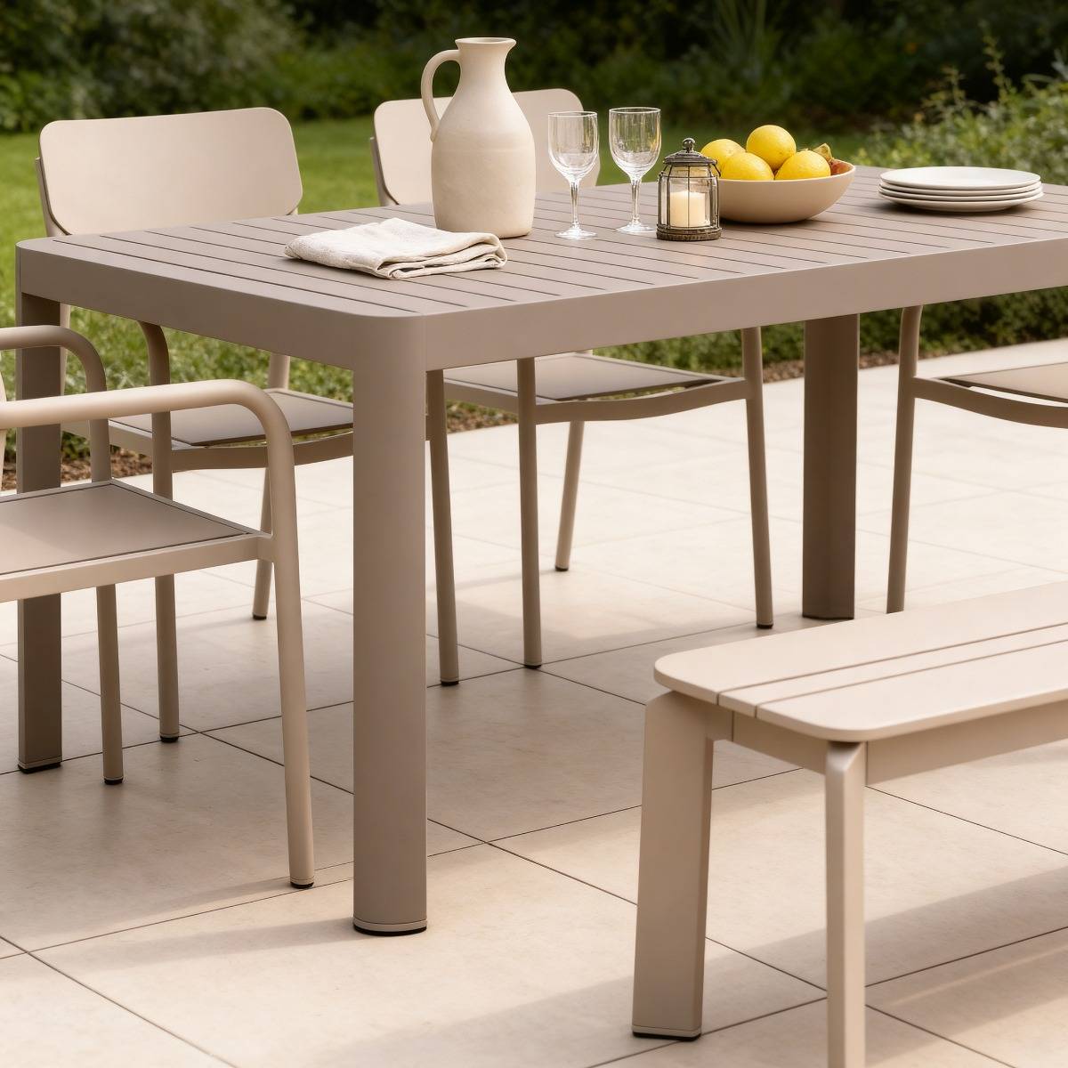 Table de jardin en aluminium KAÏA marron, MADE IN MEUBLES 