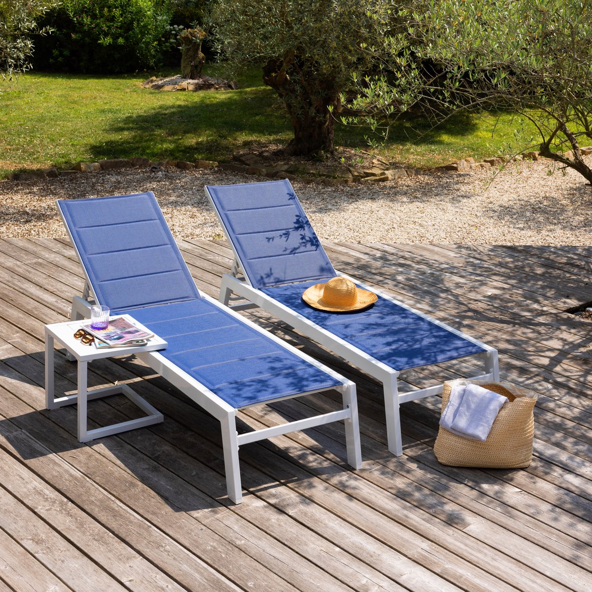 2 bains de soleil et table d'appoint, BARBADOS bleu, blanc, HAPPY GARDEN