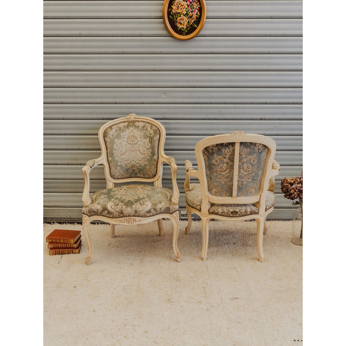 Paire de fauteuils en bois et tissu Ernest N°1617 - Bon état beige, DEBONGOUT