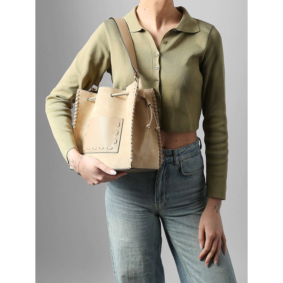 Sac porté main Velvet caviar cuir taupe chiaro, MILANO