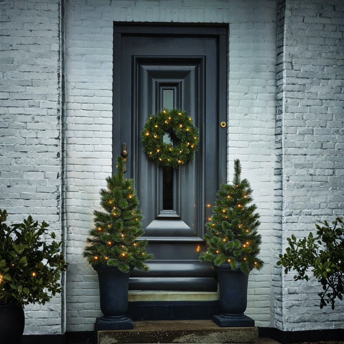Lot de 2 sapins de Noël artificiel et 1 couronne GLENDON vert, BLACK BOX TREES