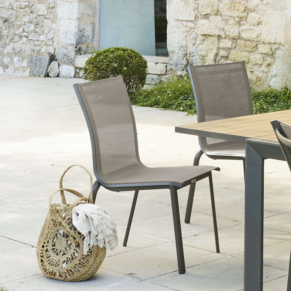 Chaise de jardin empilable en aluminium AXANT wengé, HESPERIDE