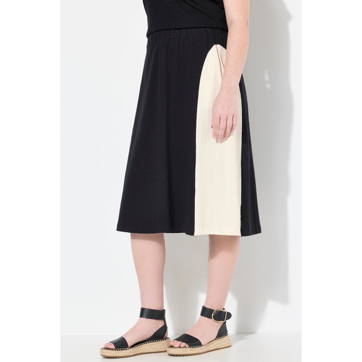 Jupe midi, ourlet asymétrique, poches noir, ULLA POPKEN
