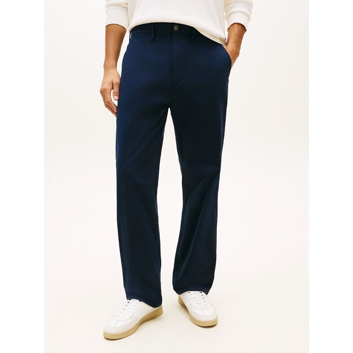 Chino Otis coupe standard en sergé bleu marine, TOMMY JEANS
