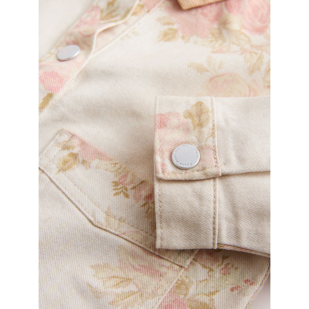 Veste en denim avec col velours côtelé écru à imprimé fleurs, NEXT