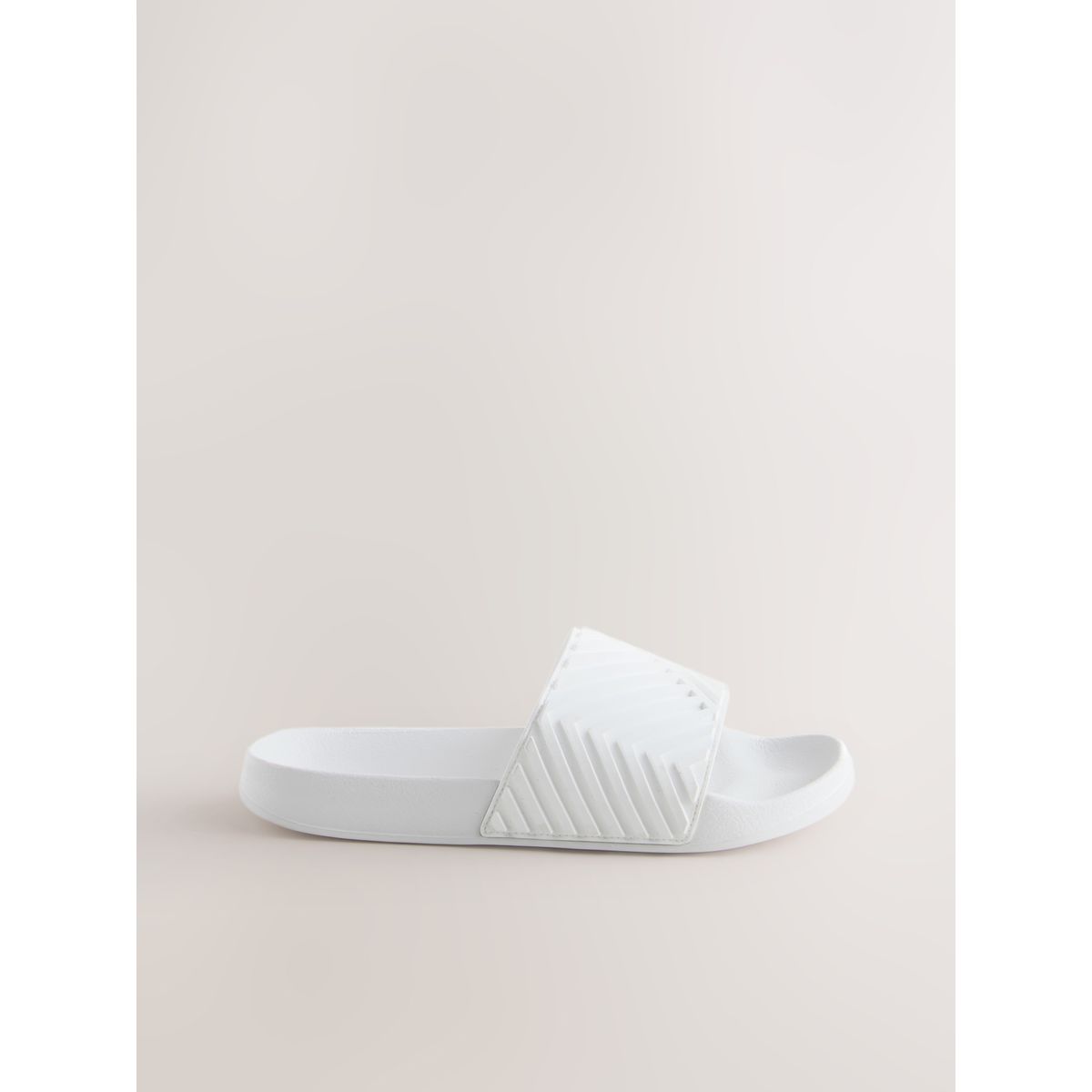 Claquettes effet moulé blanc, NEXT