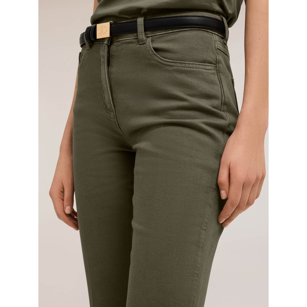Pantalon évasé en Drill de coton verde militare, MOTIVI