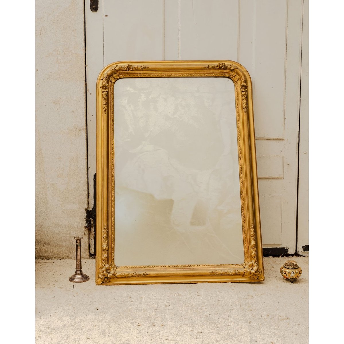 Grand miroir en résine dorée Georges N°1502 - Bon état doré, DEBONGOUT