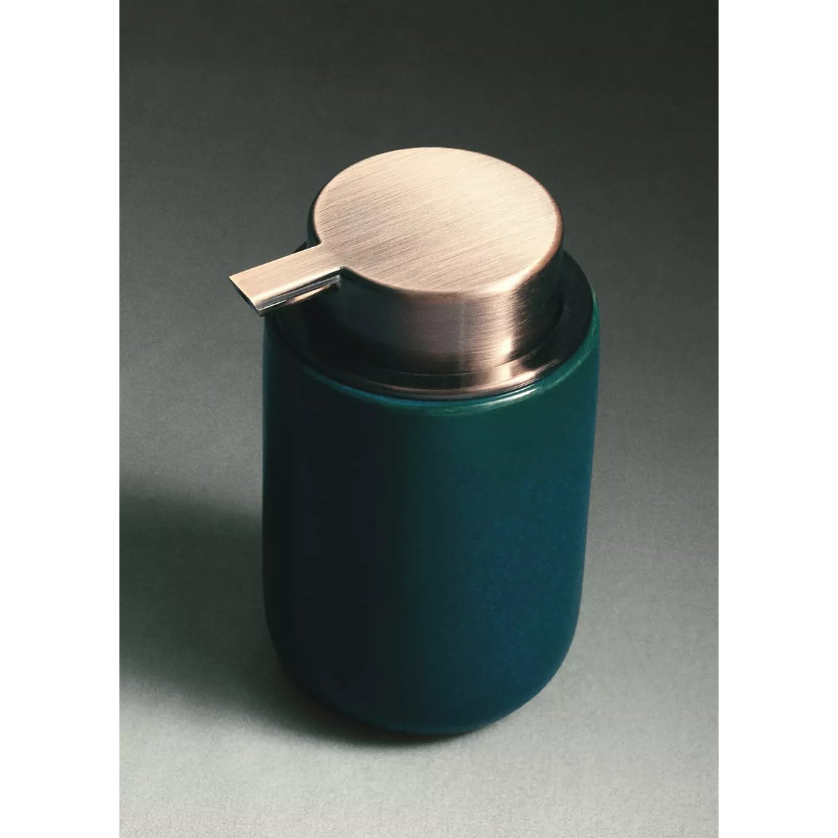Distributeur de savon en céramique bleu pétrole, MANGO HOME