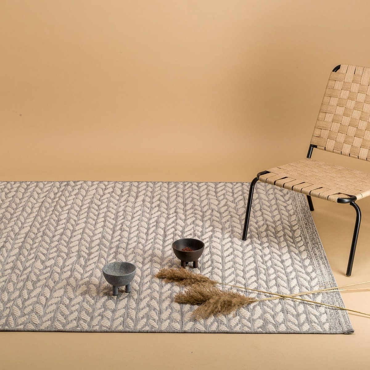 Tapis deco interieur exterieur tressé LEAVES gris minéral, AFK LIVING