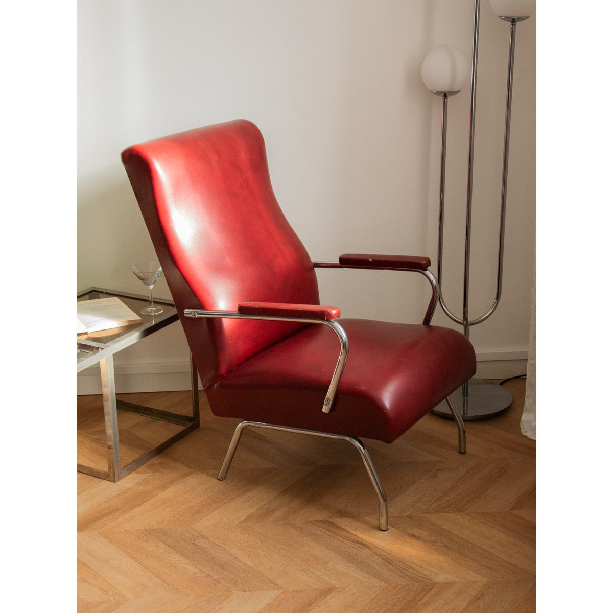Fauteuil chromé en simili cuir rouge Jakob N°833 - Bon état rouge, DEBONGOUT
