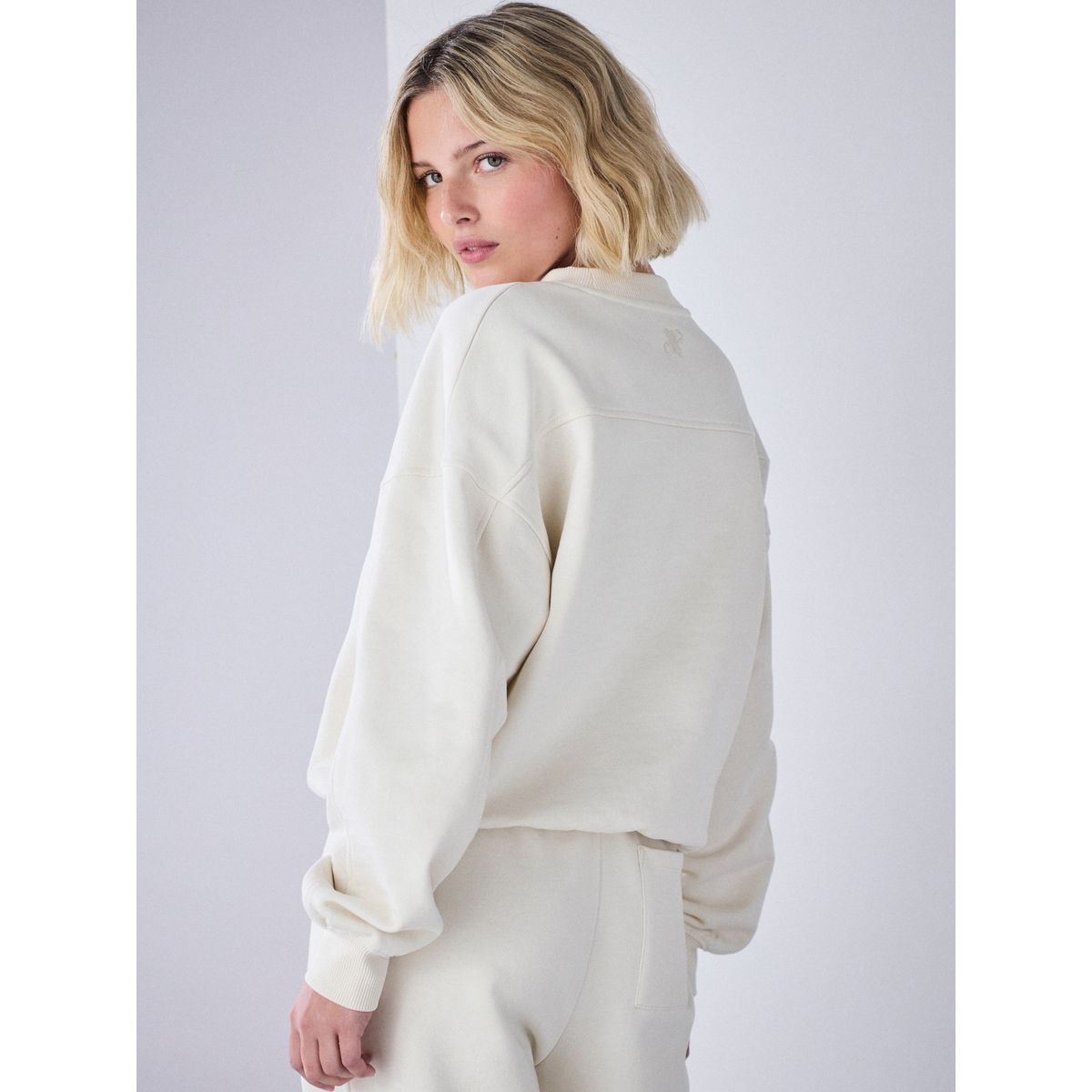 Sweatshirt de cou d'équipage écru, NEXT