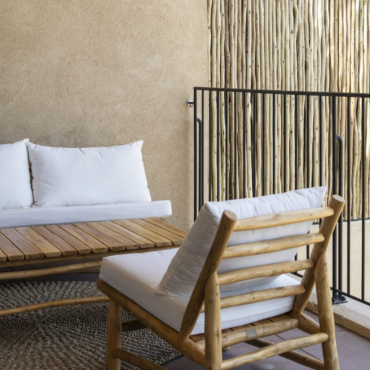 Fauteuil extérieur en teck avec coussins YAGO naturel, HYDILE