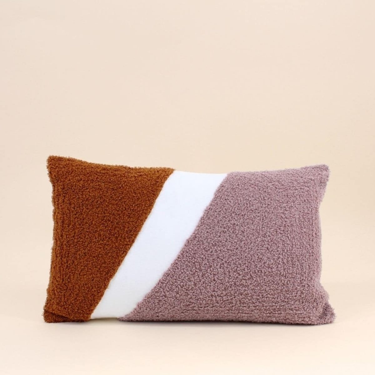 Coussin rectangulaire tissu bouclette rose, ORNAMI