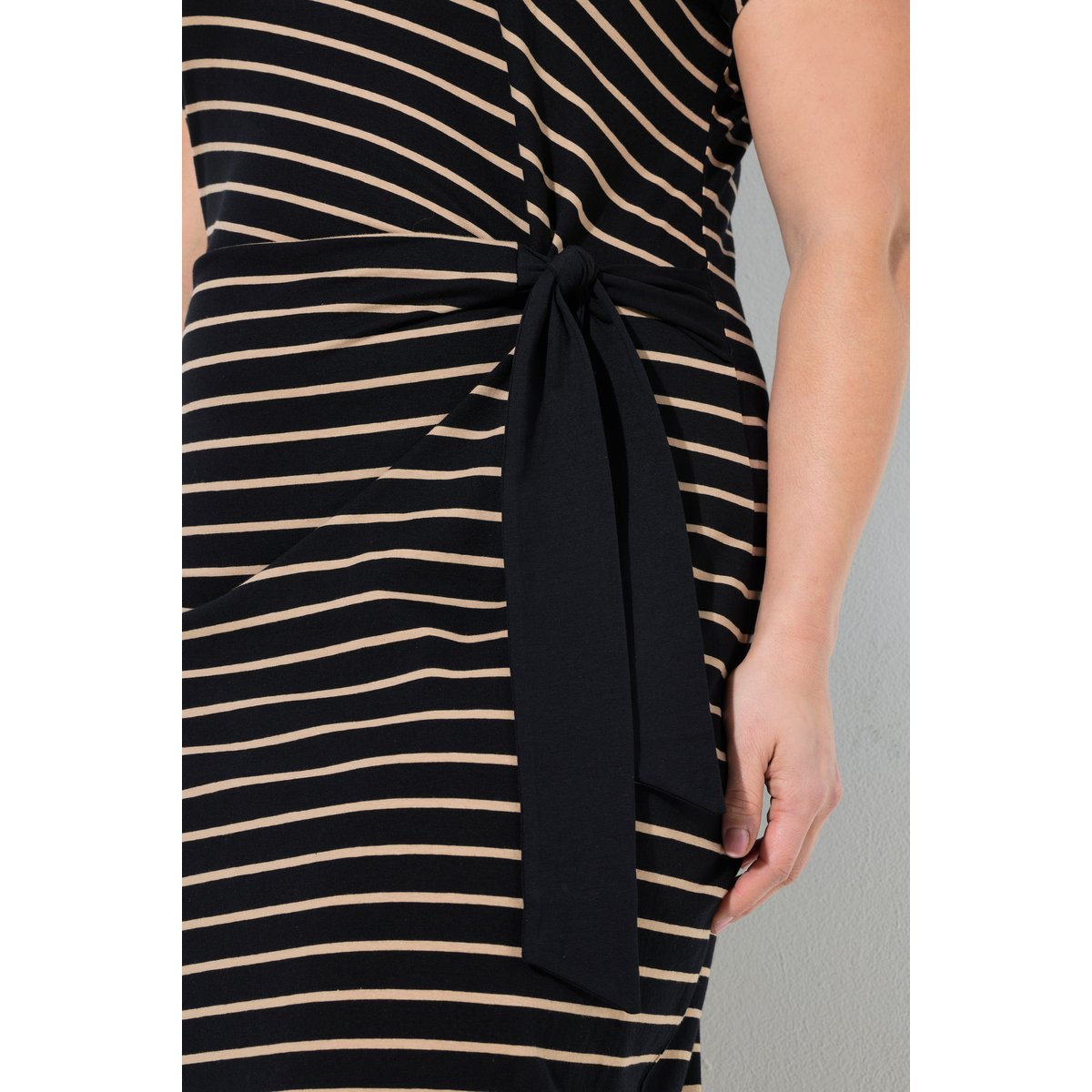 Robe longue, rayures, coupe slim, col rond noir, ULLA POPKEN