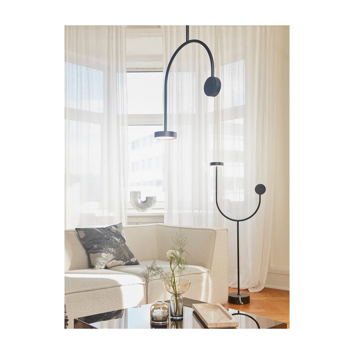 Lampadaire en Marbre Grasil noir, AYTM