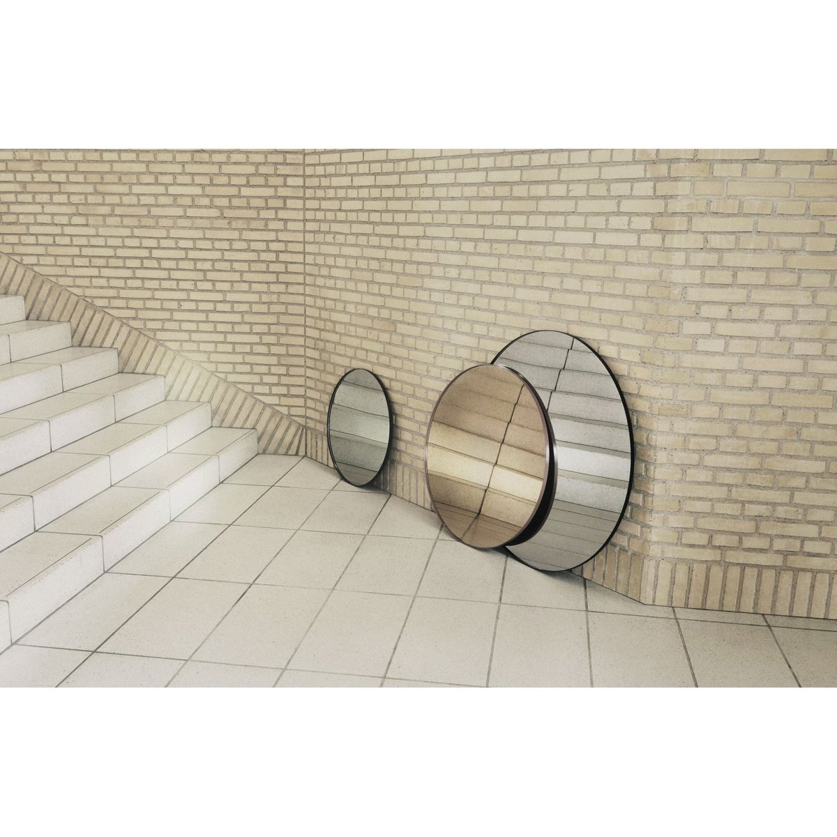 Miroir Mural Circum Teinté Noir Large Rond Diam 110 cm noir, AYTM