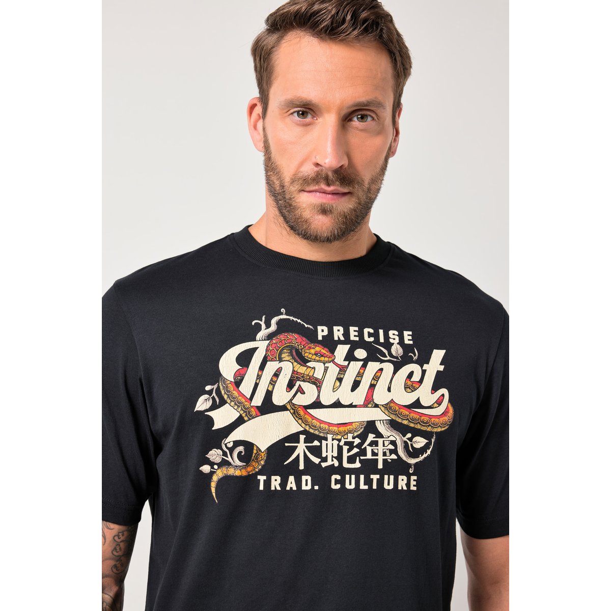 T-shirt, manches courtes et imprimé poitrine noir, JP1880