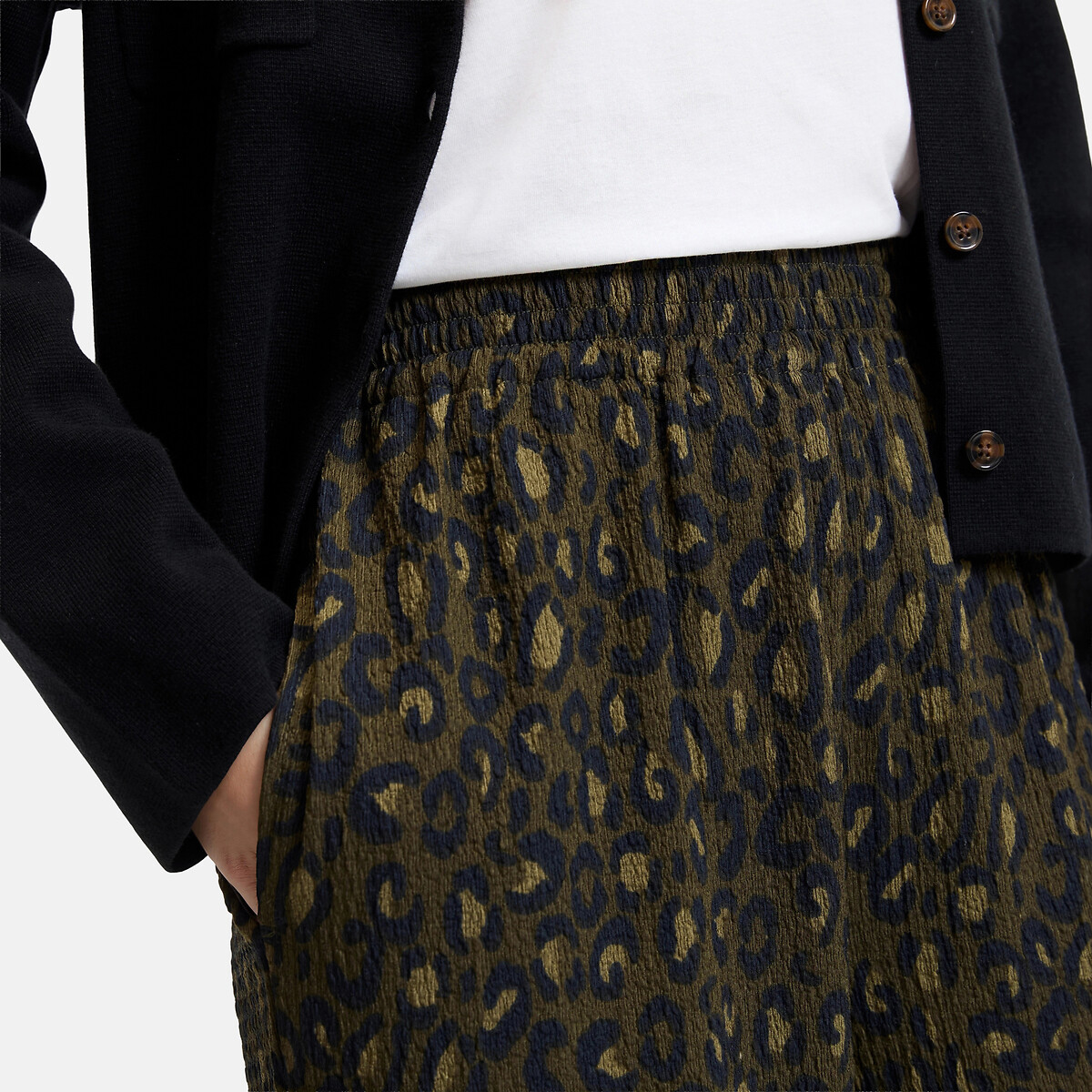 Weit geschnittene, fliessend fallende Hose mit Leopardenmuster und Dehnbund leopardenprint/khaki, LA REDOUTE COLLECTIONS