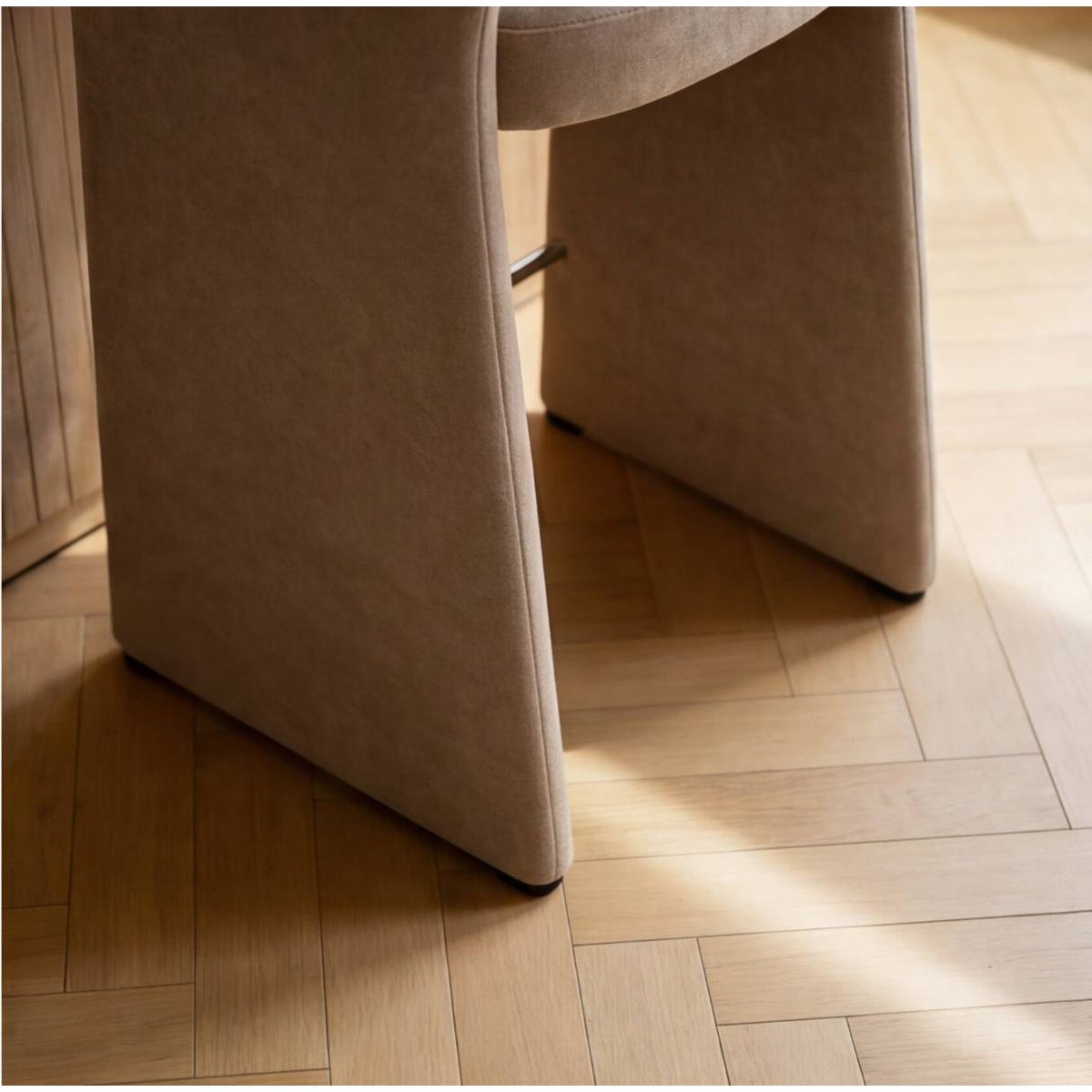 Lot de 2 tabourets de bar en tissu SÉPHIRA blanc, MADE IN MEUBLES