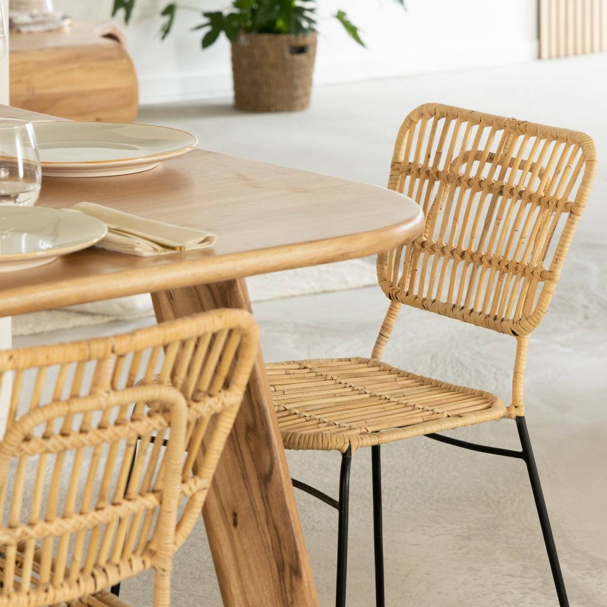 Lot de 2 chaises en rotin SÉLINA bois clair, MADE IN MEUBLES 