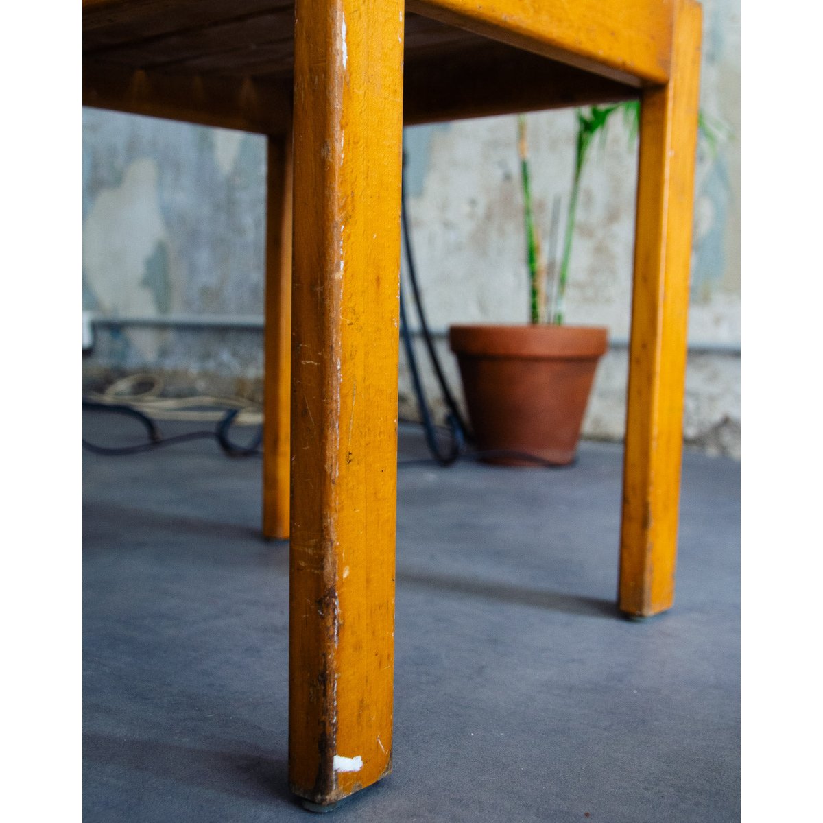 Chaise en bois clair minimaliste Alma N°1539 - Bon état bois clair, DEBONGOUT