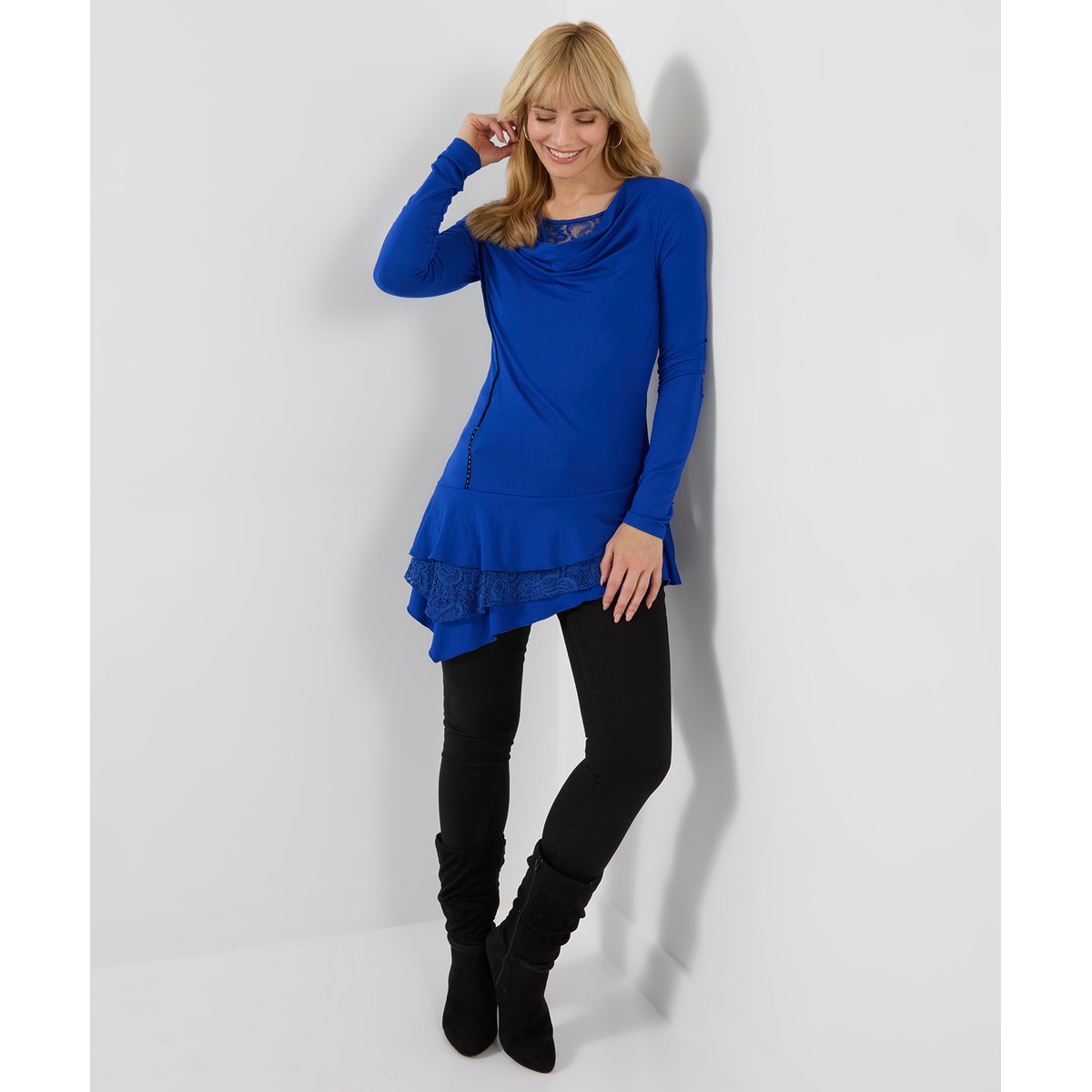 Tunique à Col Bénitier et Détail en Dentelle bleu, JOE BROWNS