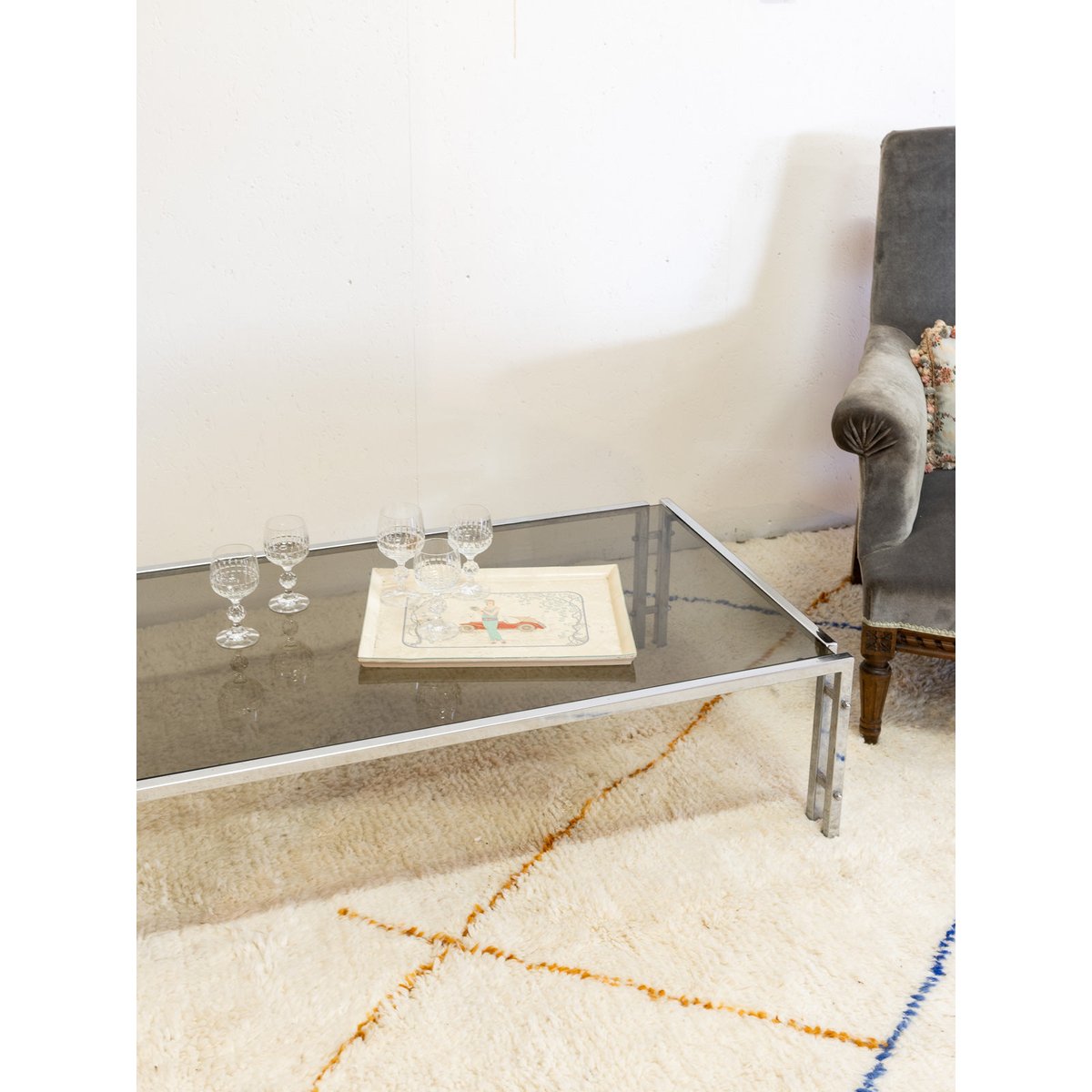 Table basse chromée en verre fumé Donna N°666 - Bon état fumé, DEBONGOUT