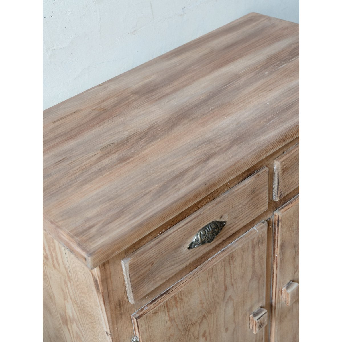Buffet en bois de style campagne Gilbert N°1804 - Bon état bois clair, DEBONGOUT