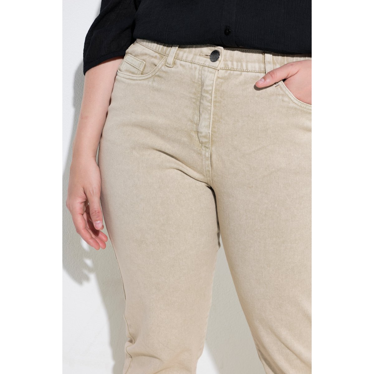 Jean Mom en denim extensible beige, ULLA POPKEN