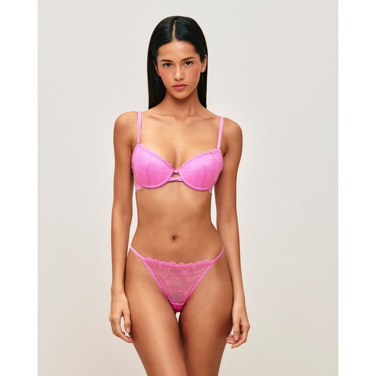 Soutien-gorge ampliforme en dentelle florale SOHANIZ rose, UNDIZ