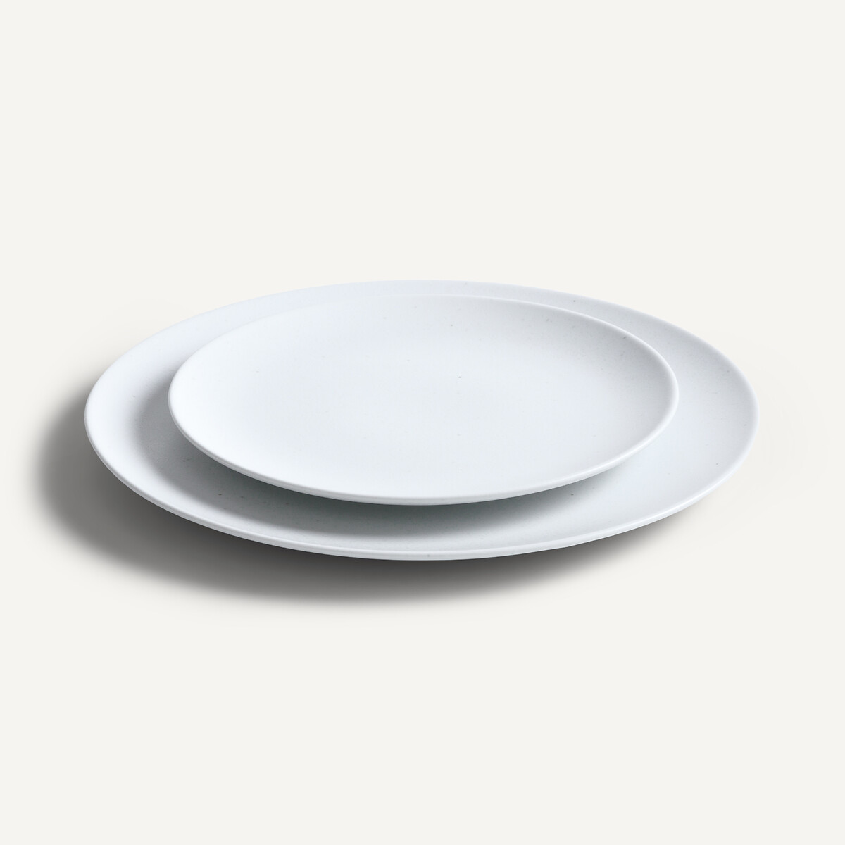 Set of 4 Rilka Speckled Porcelain Flat Plates white, AM.PM