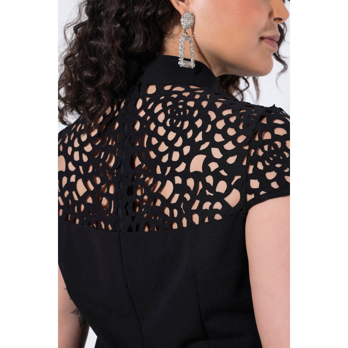 Robe avec empiècement découpé au laser noir, ULLA POPKEN