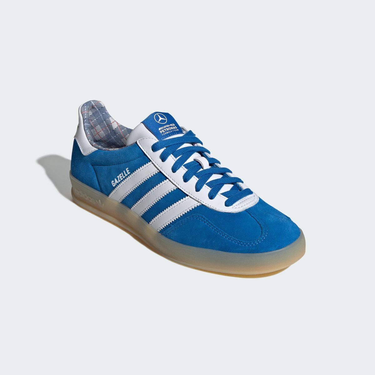 Chaussure Gazelle Indoor Mercedes Amg Petronas F1 Team Chaussure Gazelle Indoor Mercedes Amg Petronas F1 Team blue bird / cloud white / gum, adidas Originals