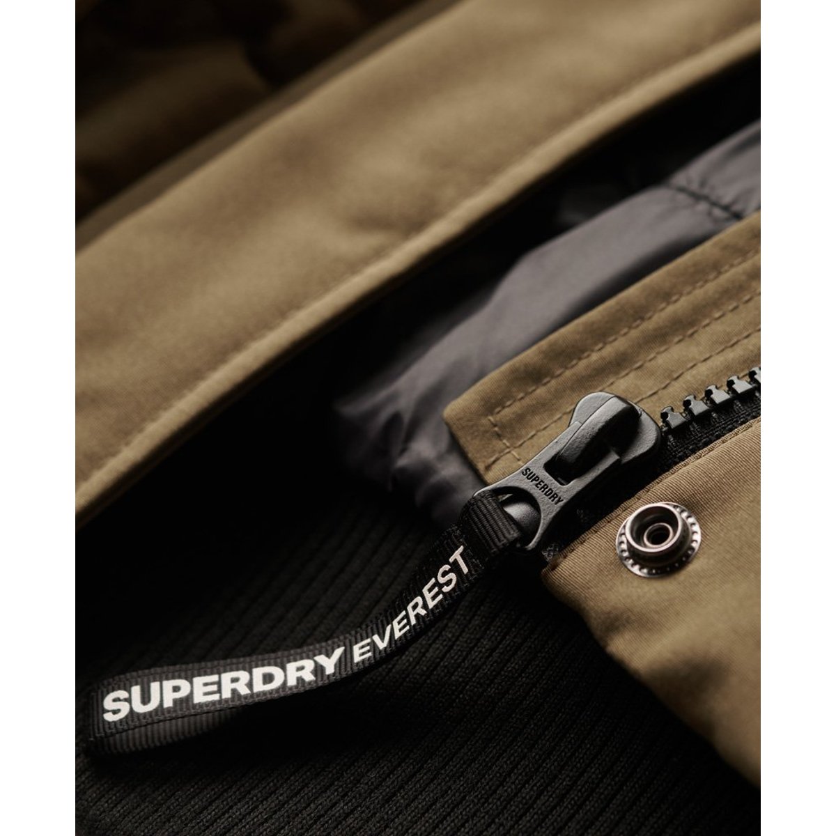 Bomber à capuche Everest olive militaire, SUPERDRY