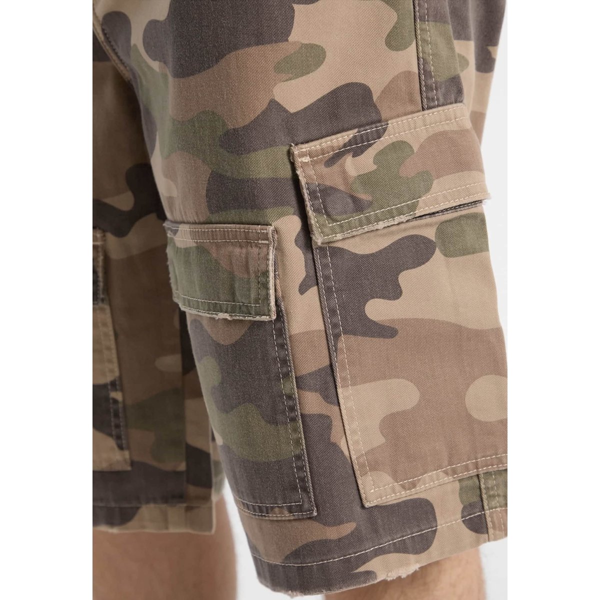 Short Cargo En Twill camouflage, GUESS