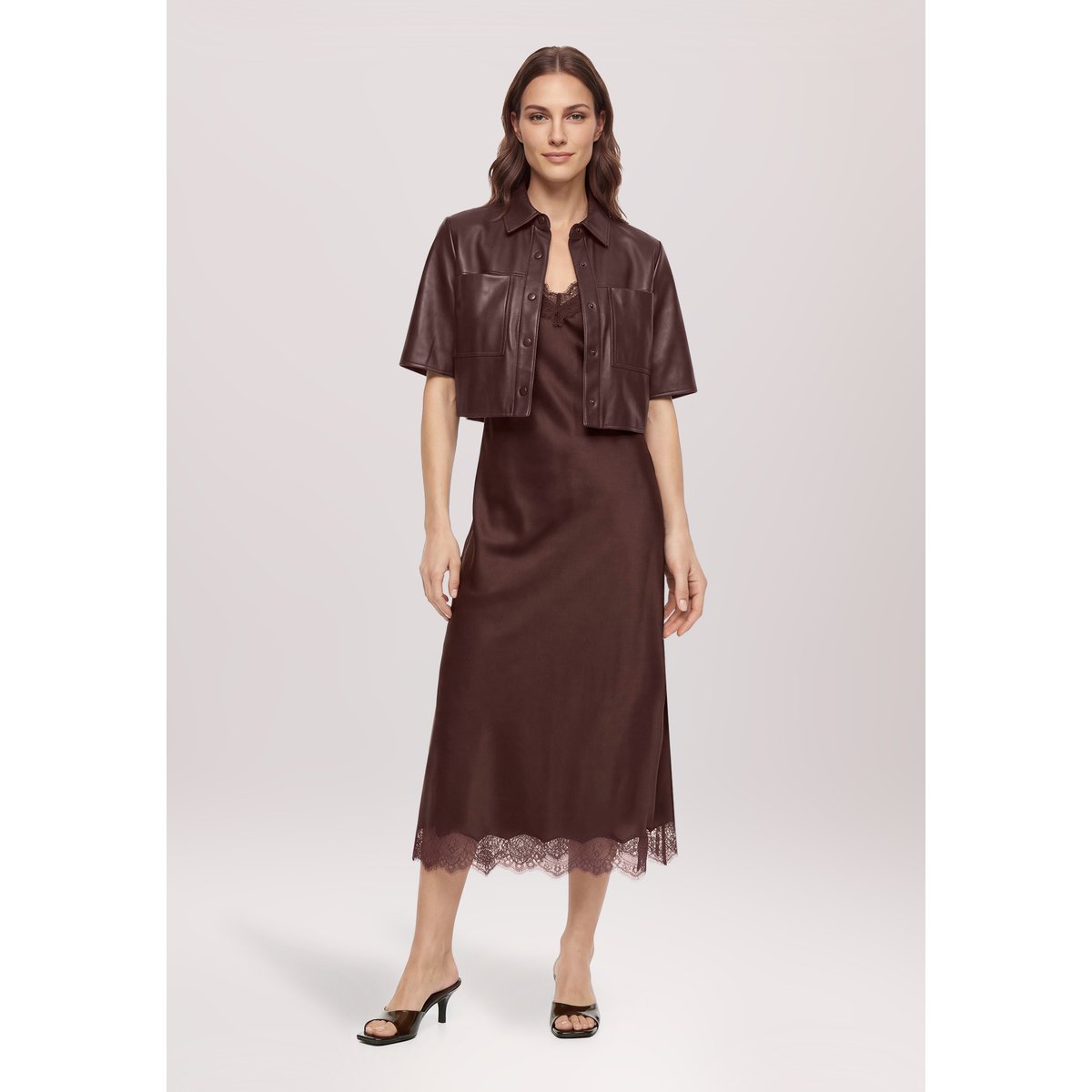 Robe de soirée en dentelle espresso brown, VERA MONT