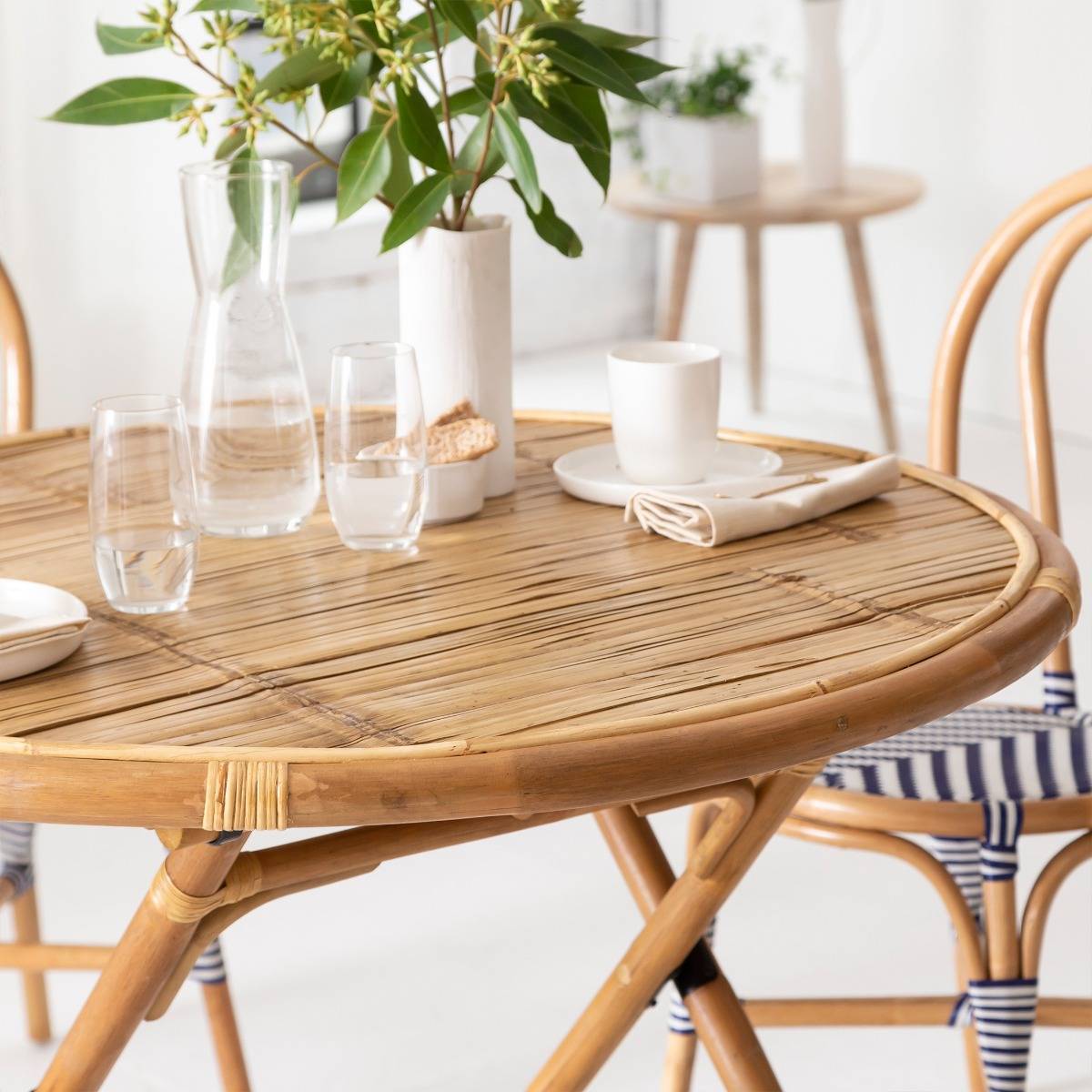 Table en bambou ronde SOLINE bois clair, MADE IN MEUBLES