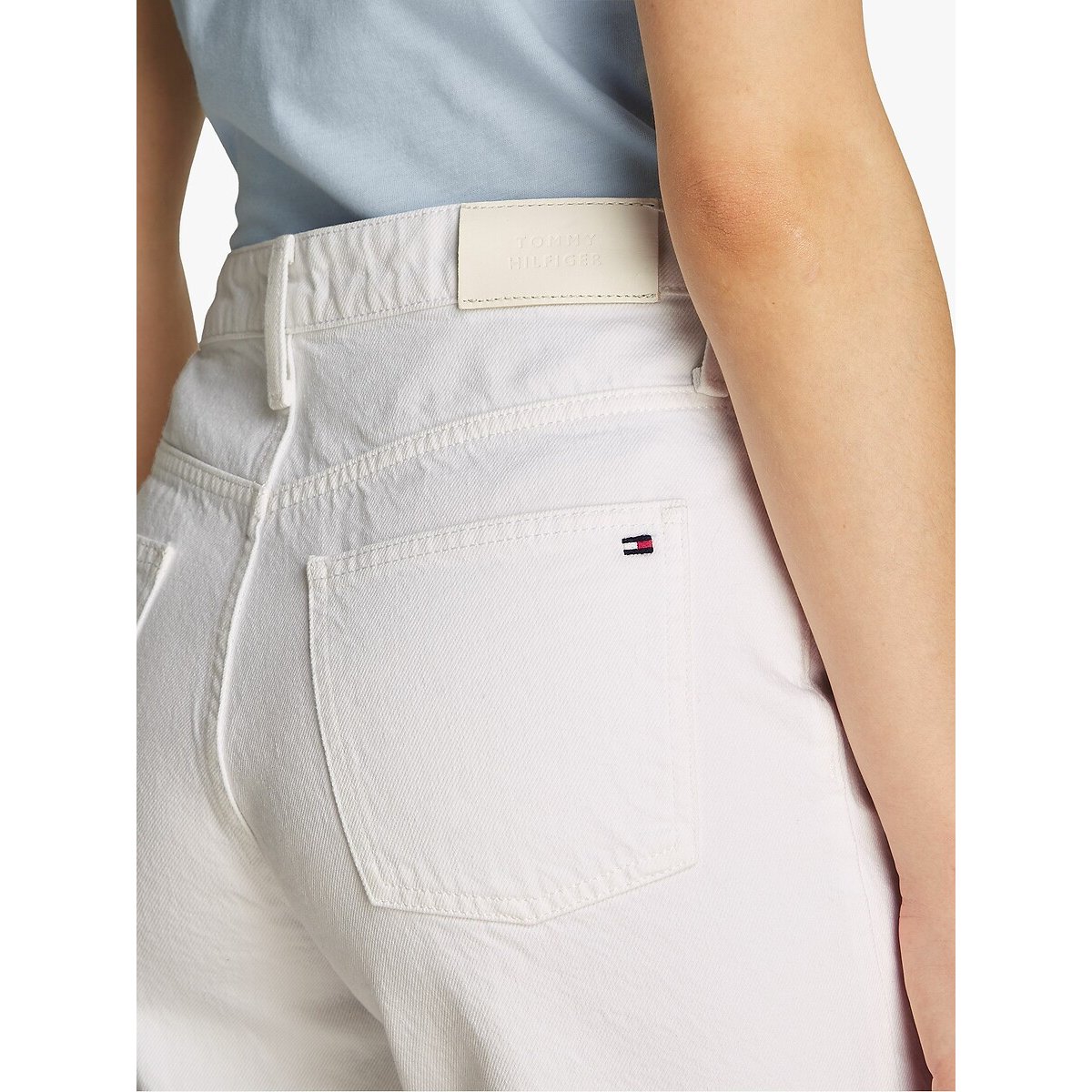 Short denim blanc, TOMMY HILFIGER