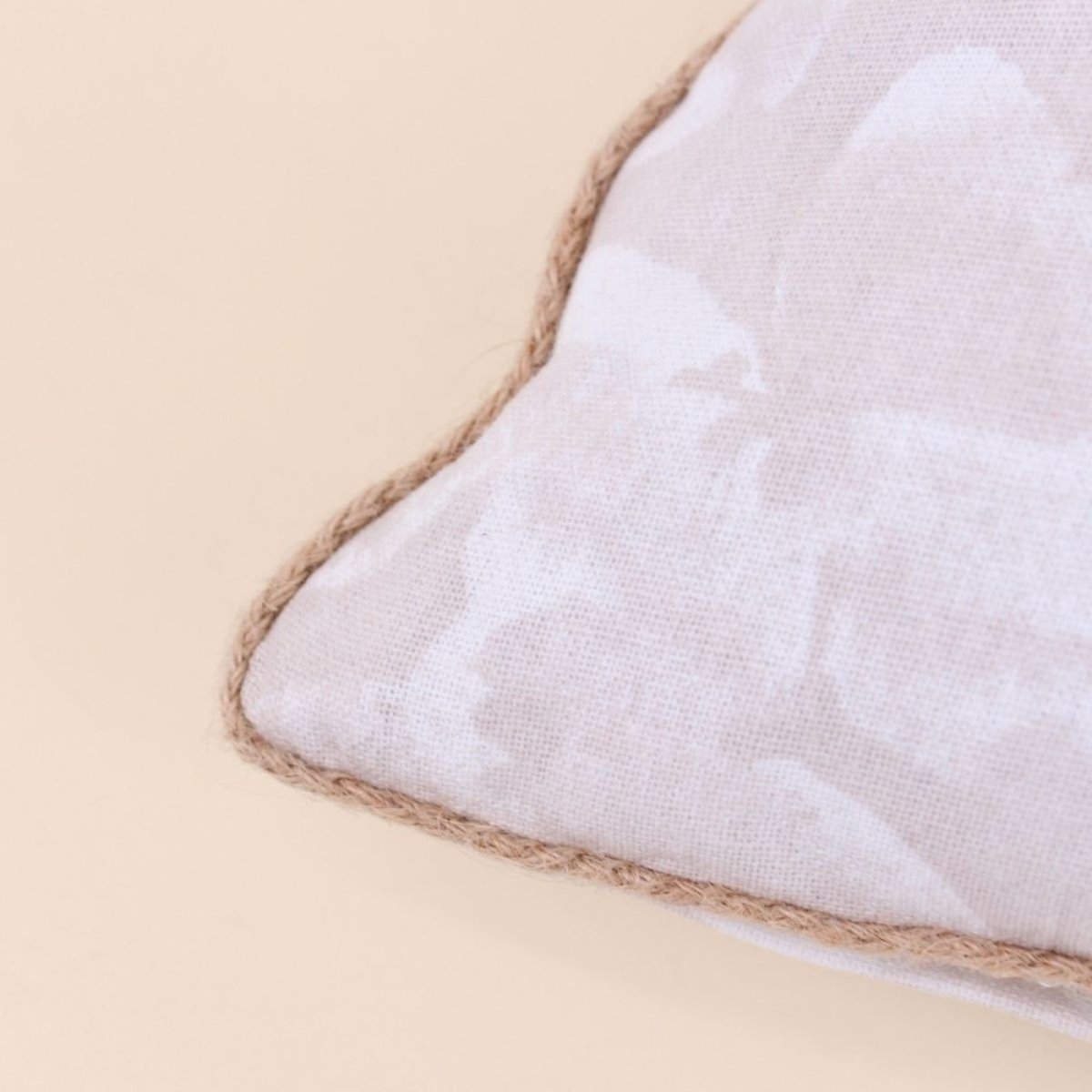 Coussin fleuri avec jute 40x40cm beige, ORNAMI