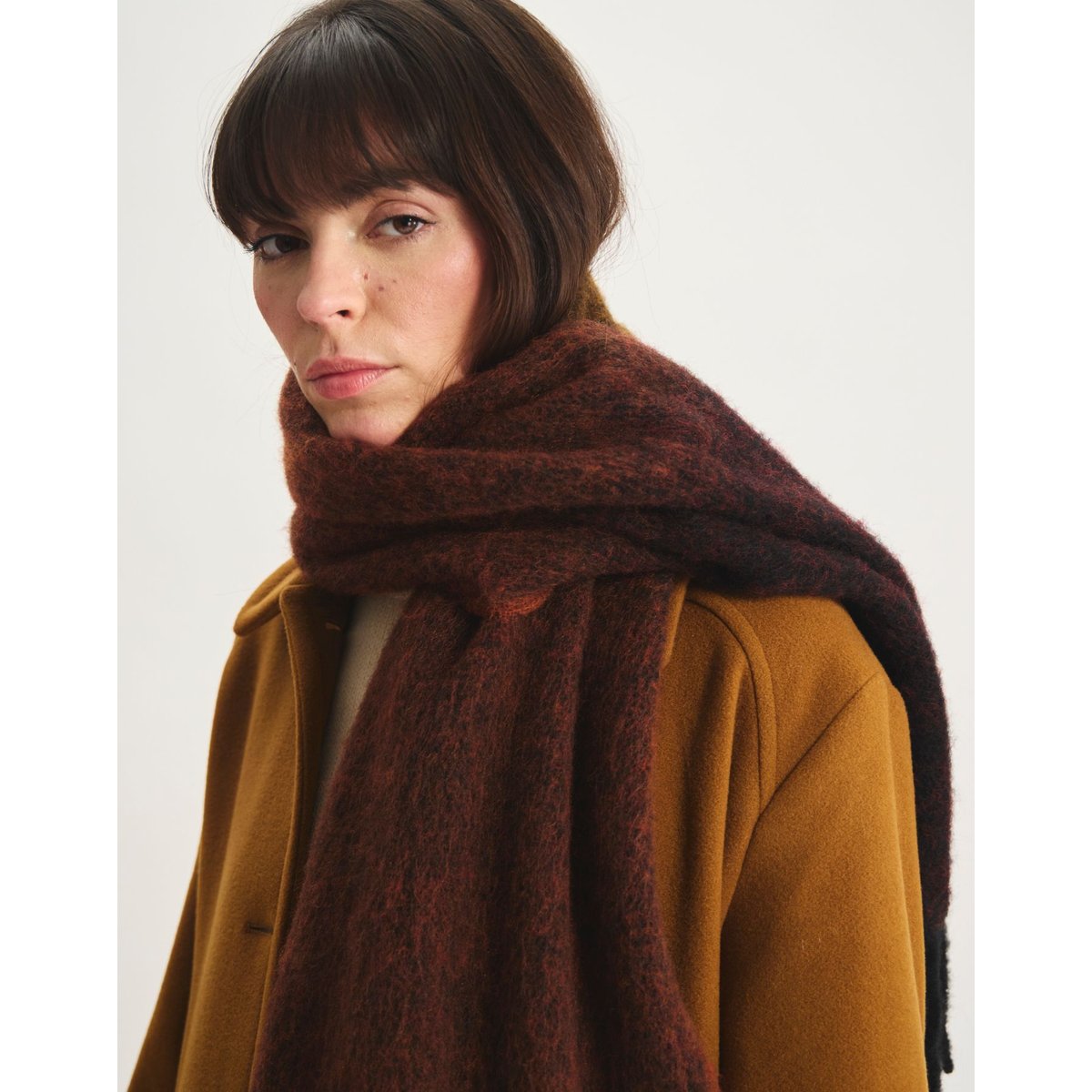 Écharpe Cléo en maille à franges marron, INES DE LA FRESSANGE PARIS